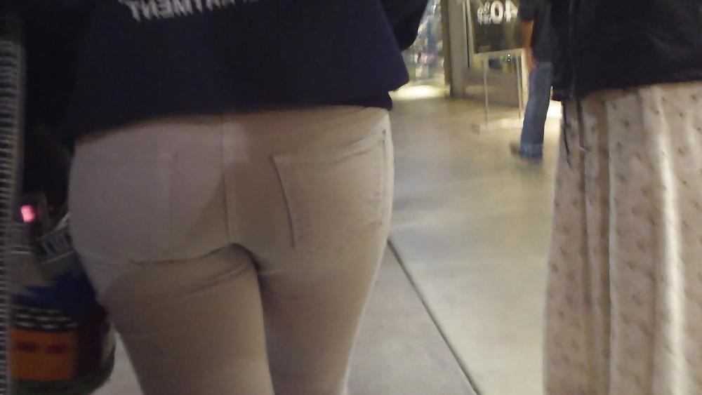 19P More nice Teen ass & butt in white jeans 