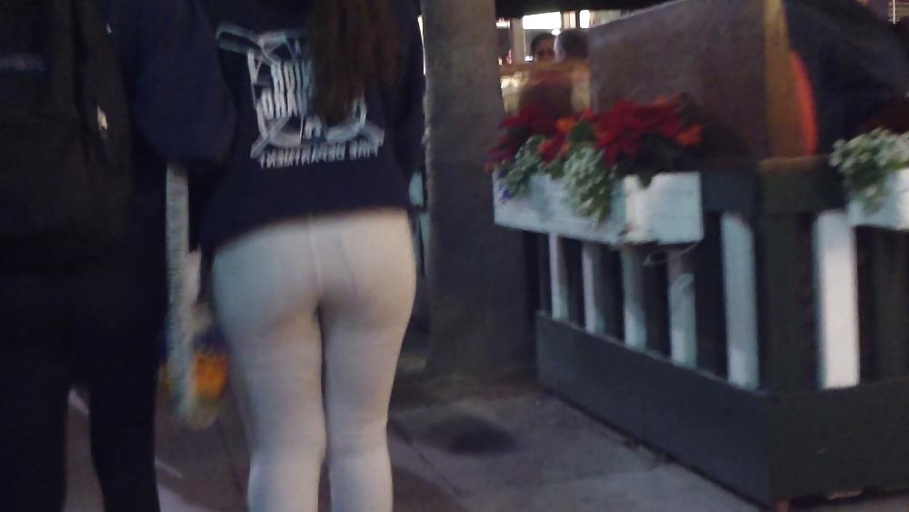 19P More nice Teen ass & butt in white jeans 