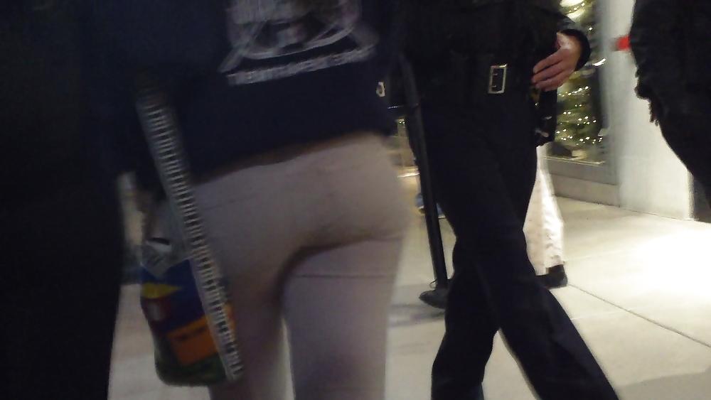 19P More nice Teen ass & butt in white jeans 