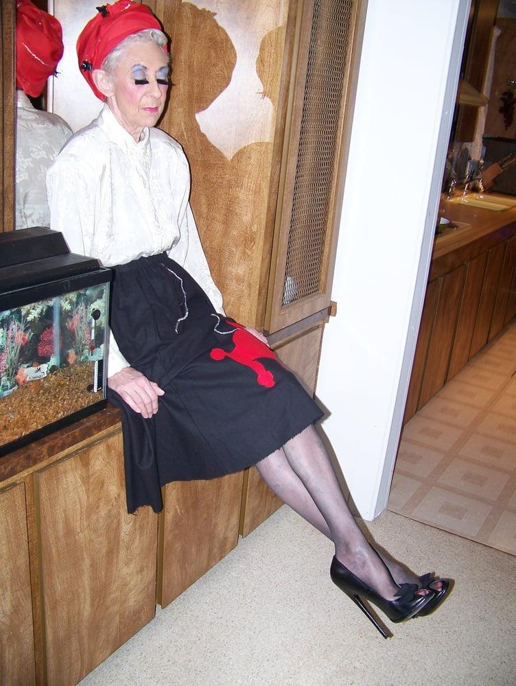8P Sexy granny 58