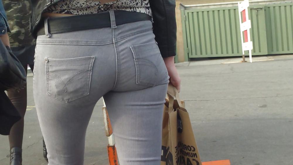25P Sweet Teen Ass & butt in tight jeans 