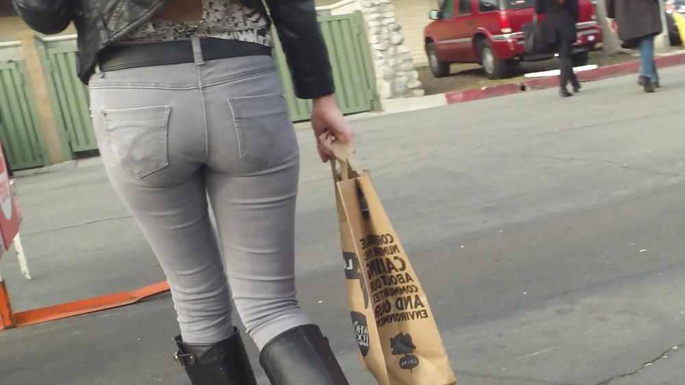 25P Sweet Teen Ass & butt in tight jeans 