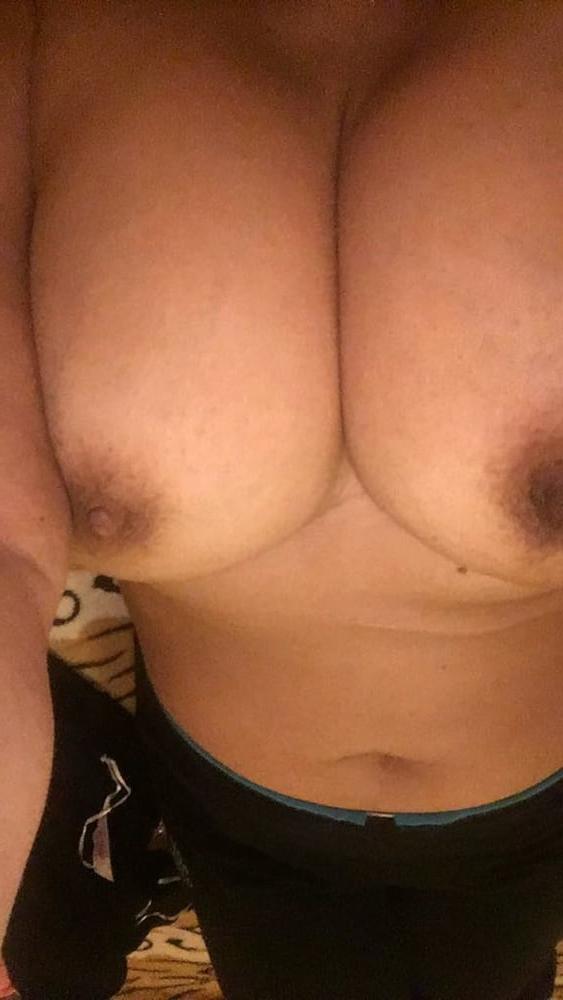 25P Mature ass boobs nipples  IG: gamezyasmin