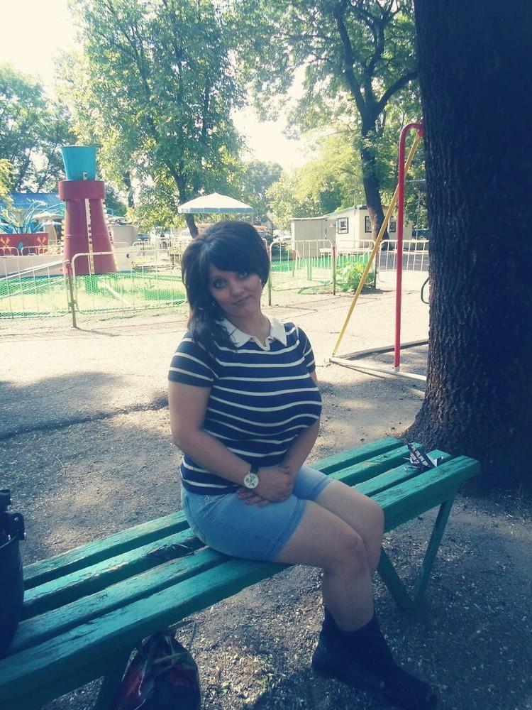 10P Busty Russian Woman 3638