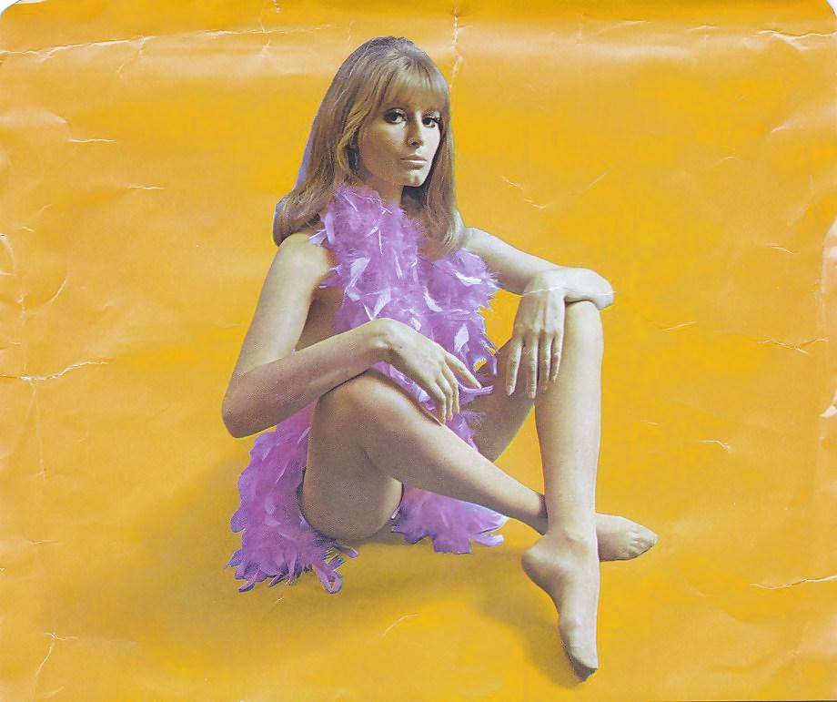 25P Retro Pantyhose Ads