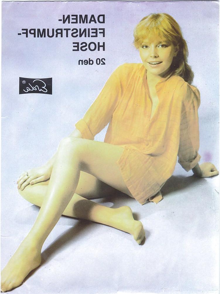 25P Retro Pantyhose Ads