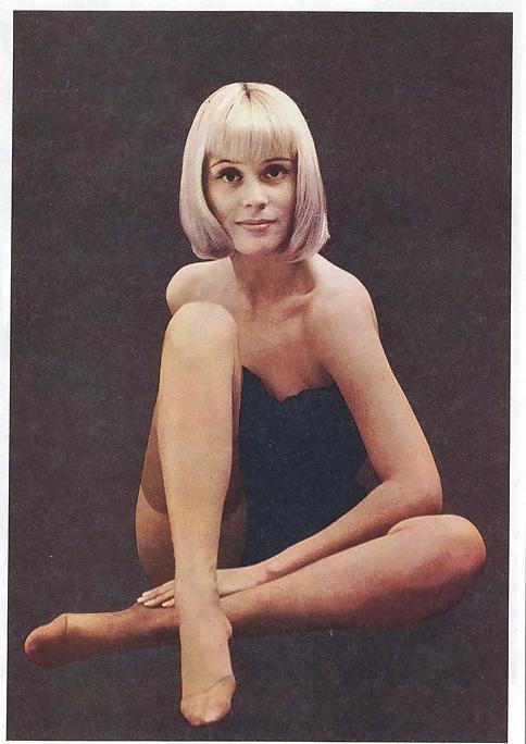 25P Retro Pantyhose Ads