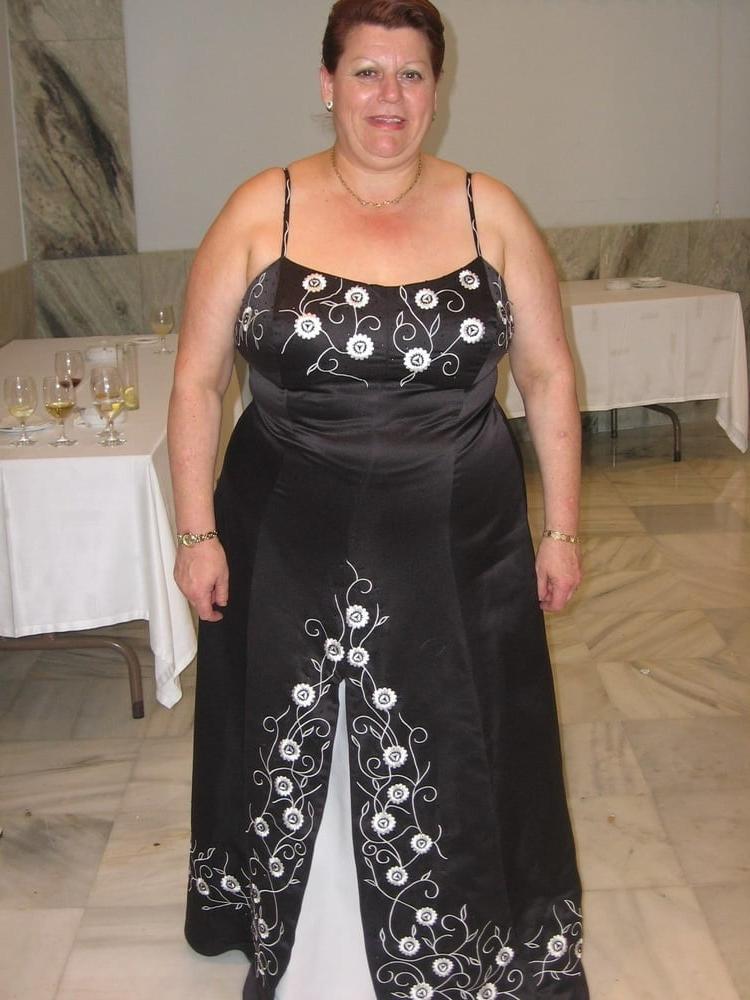 20P BBW - Mature - Clothed 4