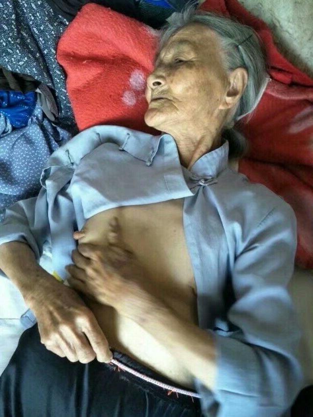 25P asian granny