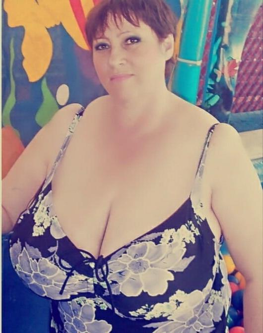 25P Busty Russian Woman 3643