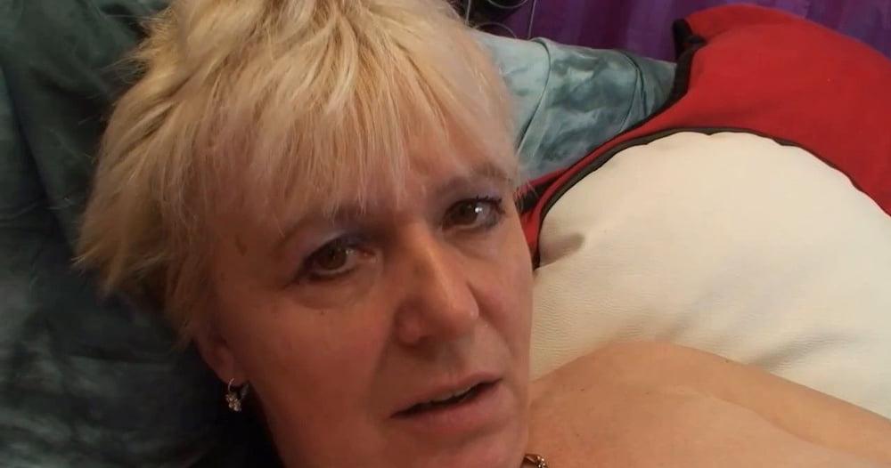 25P 1002.3  #granny #grandma #mature