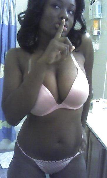 5P HOT NIGERIAN GIRL