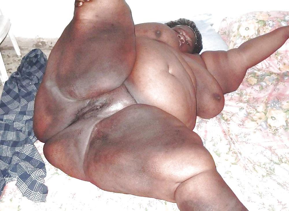 25P Ebony hotties 2