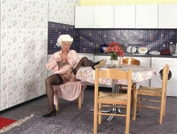 25P 1019.2 #granny #grandma #mature