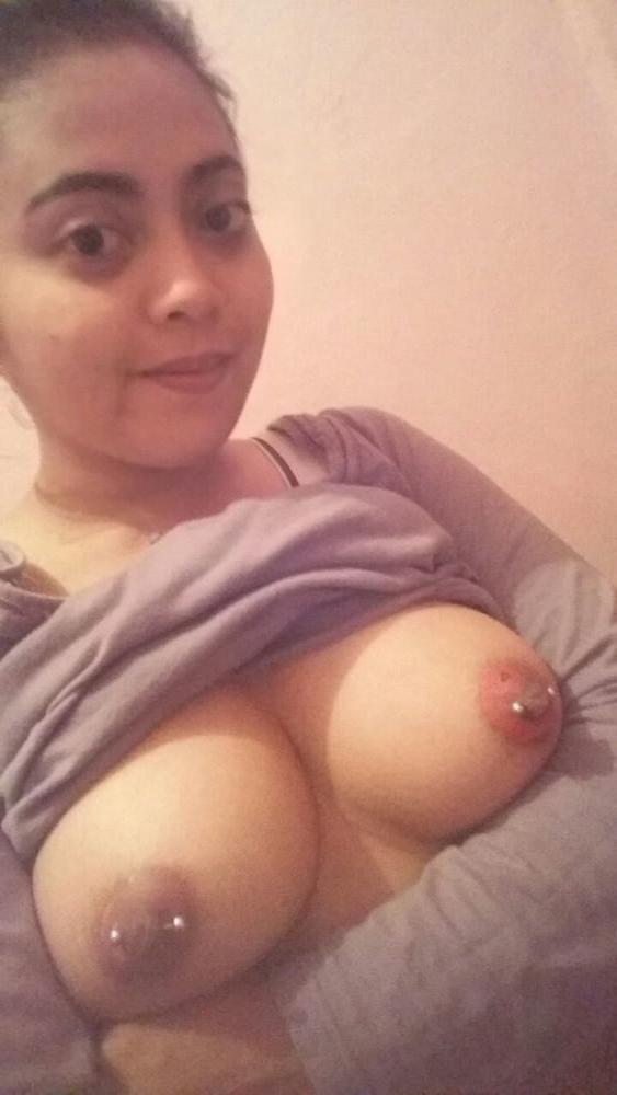 25P Hijabi Girl 0001 (Leaked Nudes)