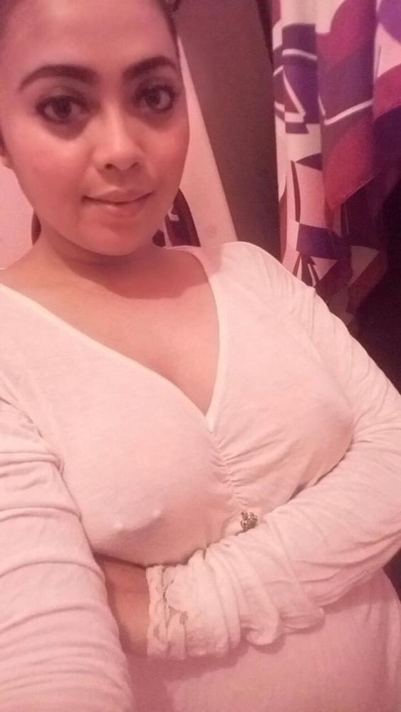 25P Hijabi Girl 0001 (Leaked Nudes)