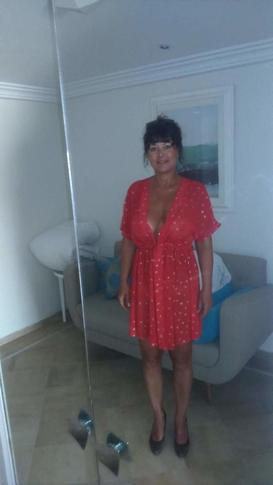 25P CLOTHED 39