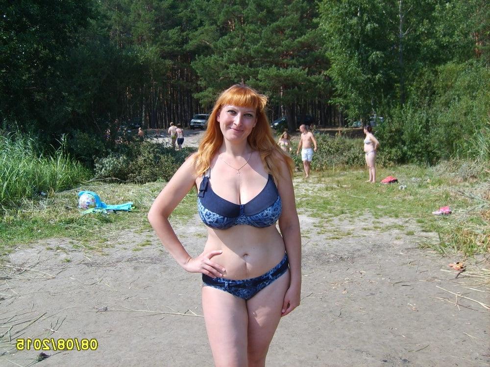 25P Busty Russian Woman 3632