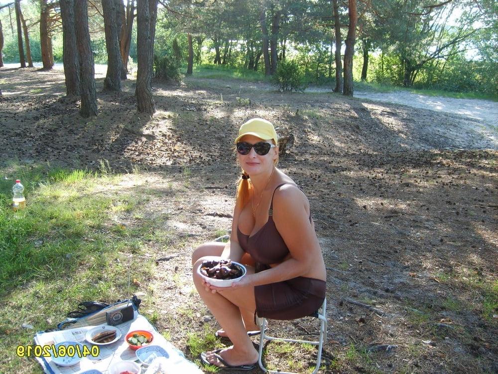 25P Busty Russian Woman 3632