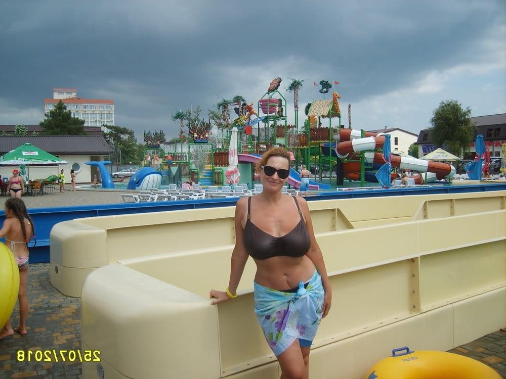 25P Busty Russian Woman 3632