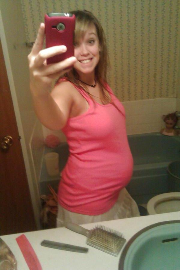 25P Pregnant girls ... By Gonget