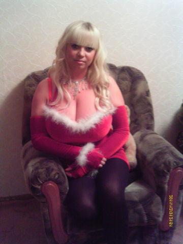 25P Busty Russian Woman 3634