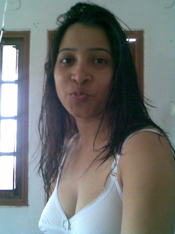 8P Srilankan new pron girl leak 2020