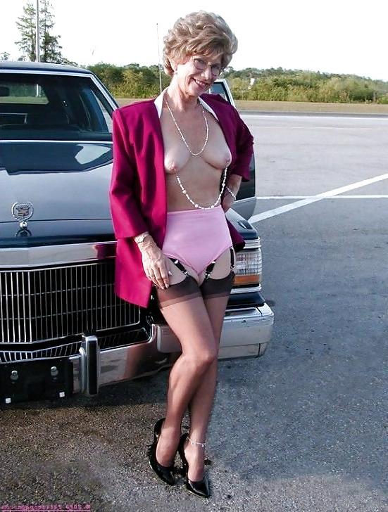 25P Granny Pattie, elegant & sexy...