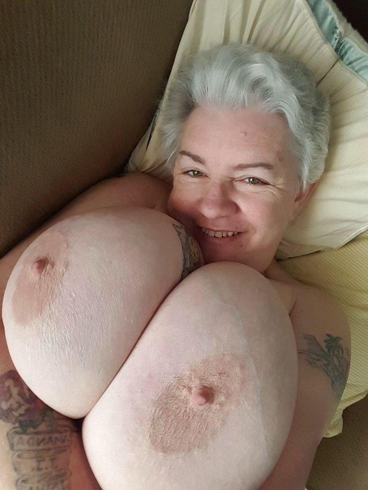 25P Webtastic Special: Granny Time Vol.1157
