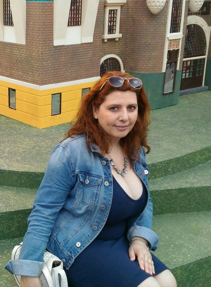 13P Busty Russian Woman 3627