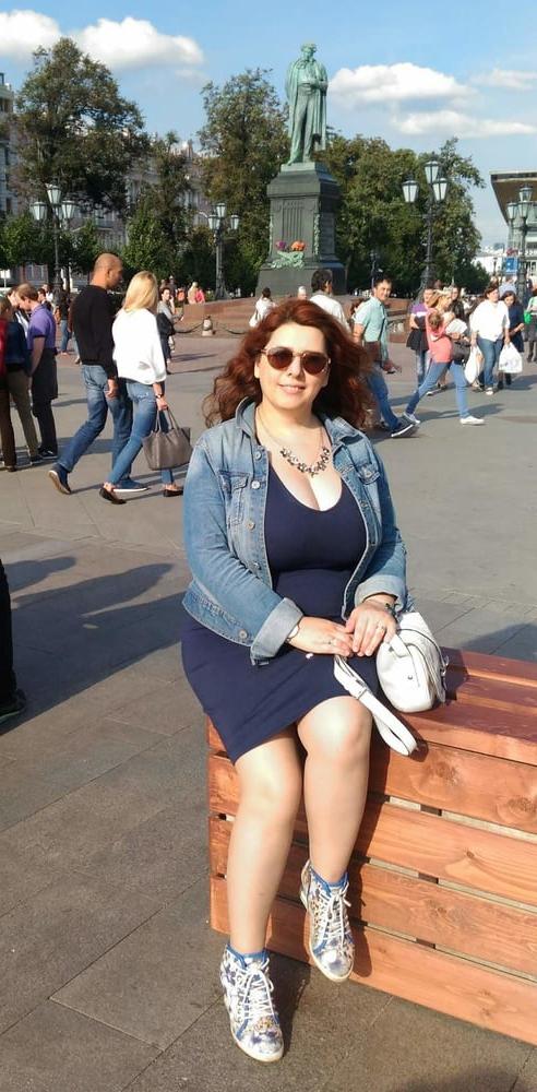 13P Busty Russian Woman 3627