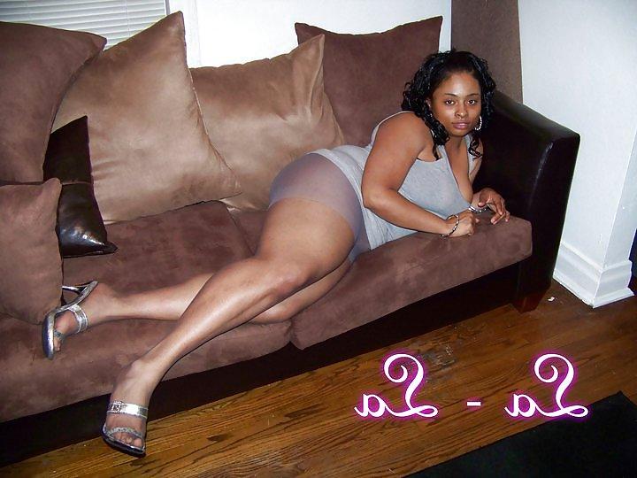 25P Ebony in Pantyhose & Stockings