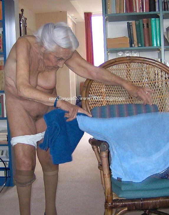 25P GRANNY LOVE