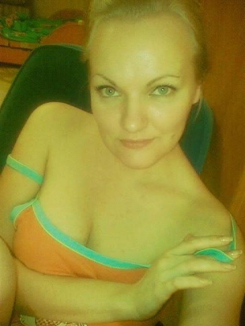10P Russian Milf Sluts. Russische Milf Schlampen 25