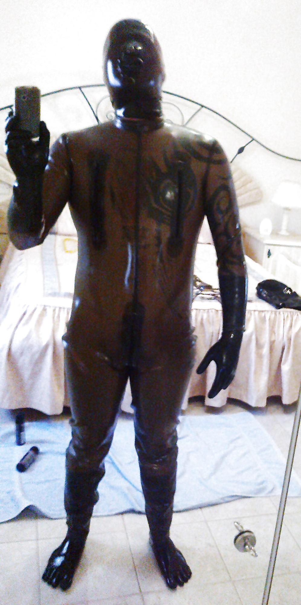 12P B1ackwolf as Rubber Sub Toy