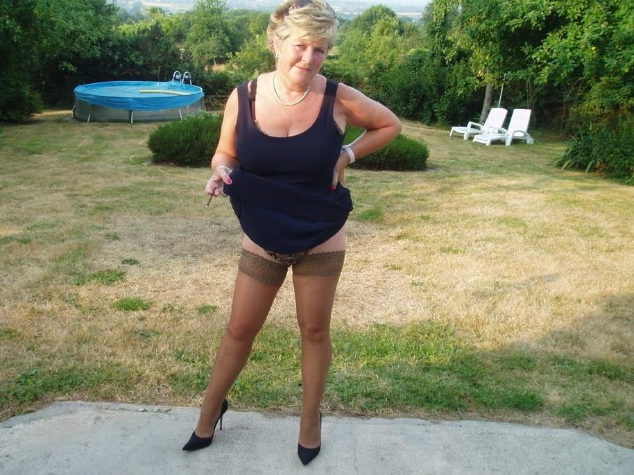 10P nameless uk granny one  6