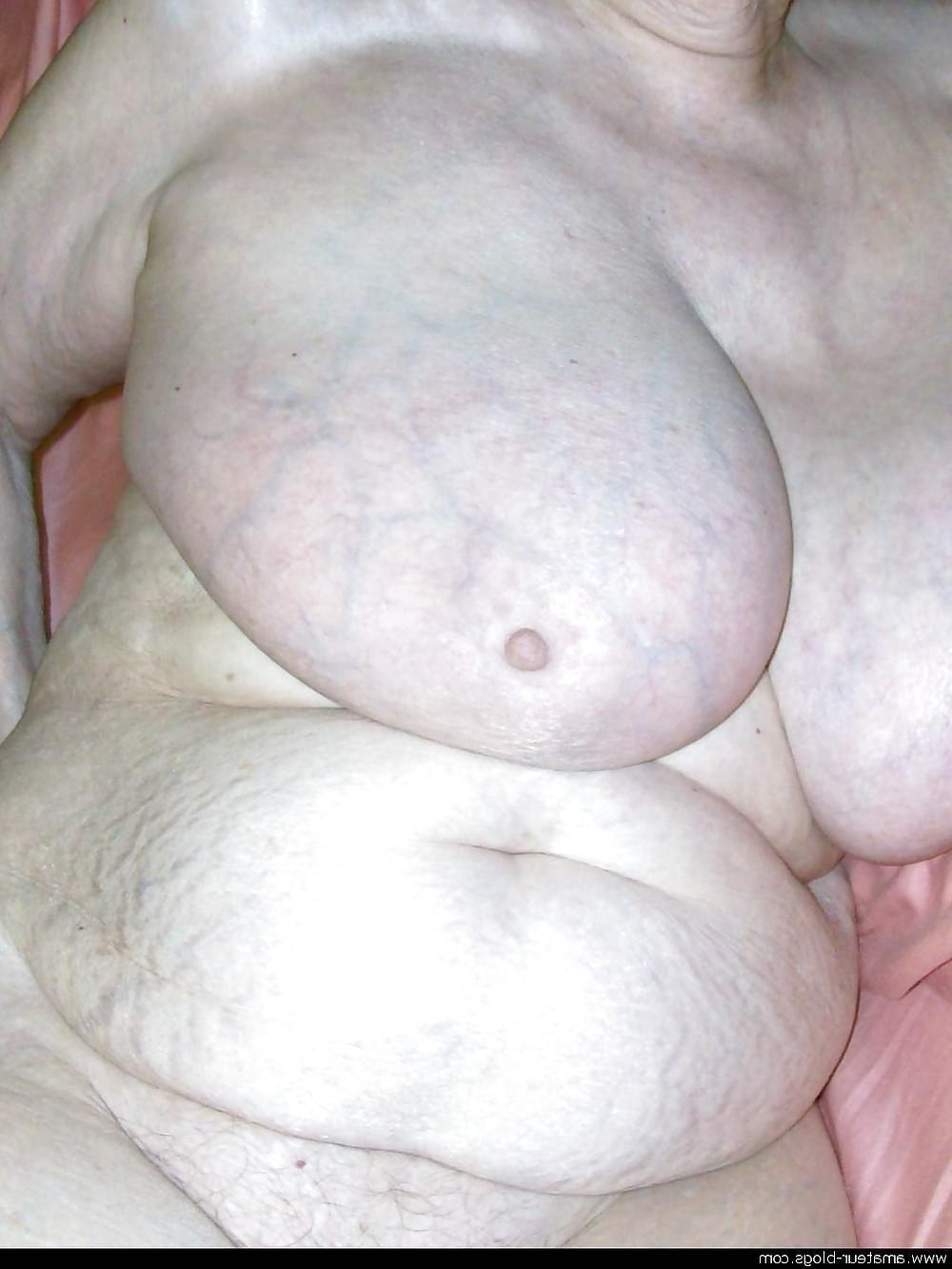 25P Granny  tits