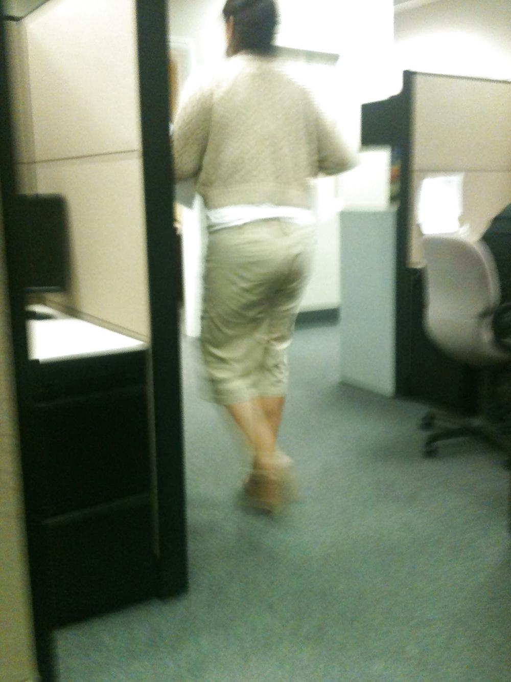 21P Voyeur at work
