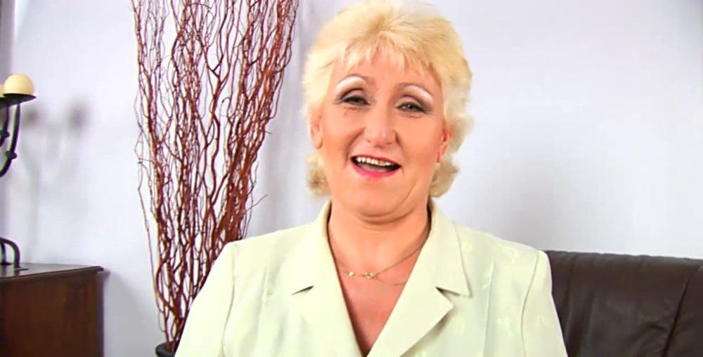 25P 968. #granny #grandma #mature