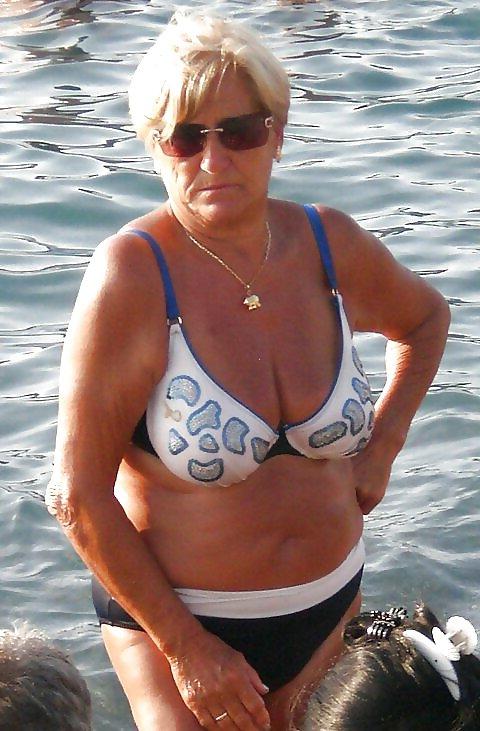 25P Swimsuits bikinis bras bbw mature dressed teen big huge - 43