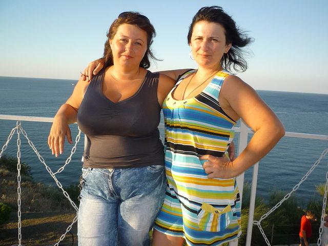 9P Busty Russian Woman 3630