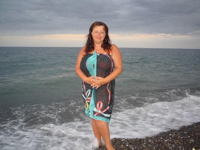 9P Busty Russian Woman 3630