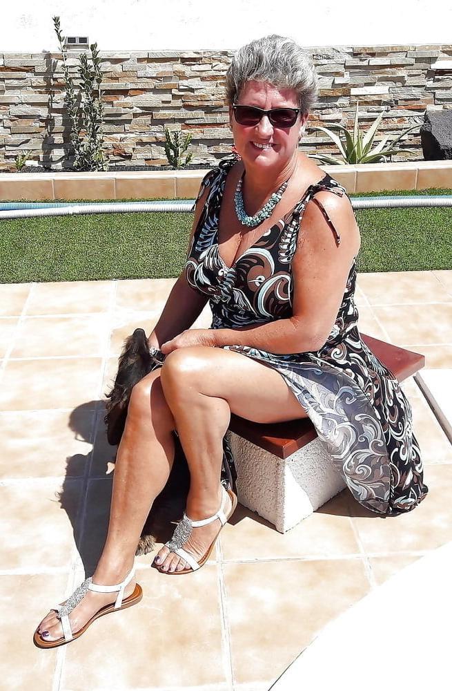 20P Granny Dressed 13