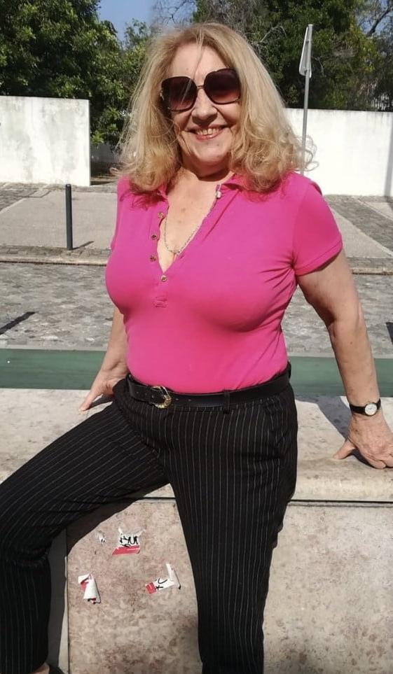 20P Granny Dressed 13