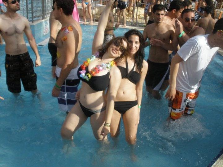 11P Busty Russian Woman 3623