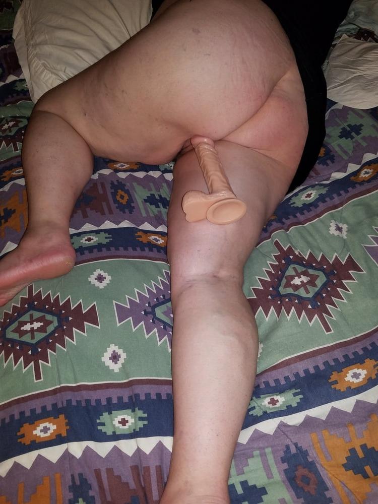 25P Awesome BBW's ass in the air showing off that big pussy