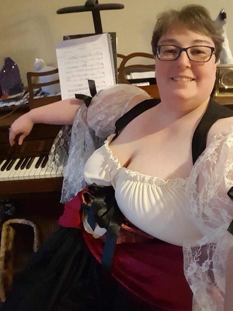 16P Bbw mix 568 (Cleavage with glasses)
