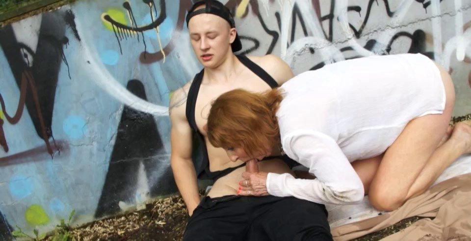 25P 896. #granny #grandma #mature