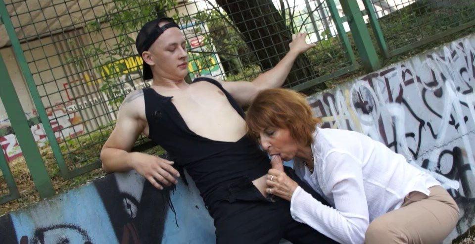 25P 896. #granny #grandma #mature