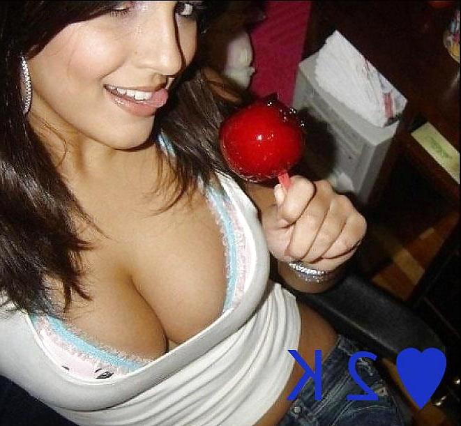 25P Non-nude Facebook beauties